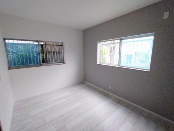 大阪市生野区生野東3丁目　中古戸建 内観写真（リビング以外の居室）