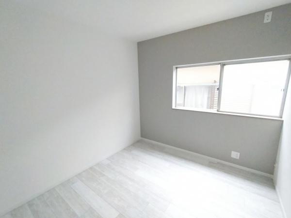 大阪市生野区生野東3丁目　中古戸建 内観写真（リビング以外の居室）