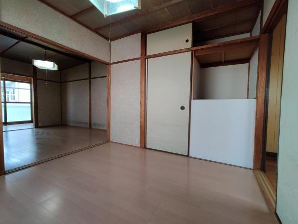 京都市右京区山ノ内宮脇町　中古戸建 内観写真（リビング以外の居室）