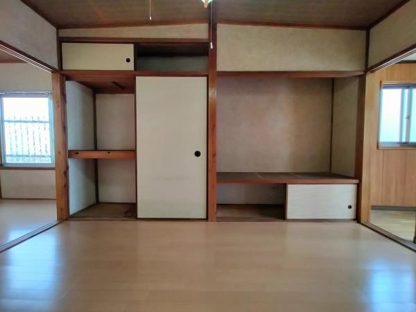 京都市右京区山ノ内宮脇町　中古戸建 内観写真（リビング以外の居室）