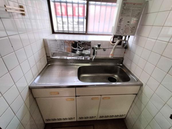 京都市右京区山ノ内宮脇町　中古戸建 内観写真（キッチン）