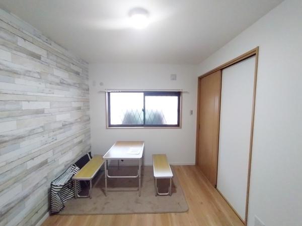 大阪市此花区伝法3丁目　中古戸建 内観写真（リビング以外の居室）