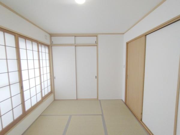大阪市此花区伝法3丁目　中古戸建 内観写真（リビング以外の居室）