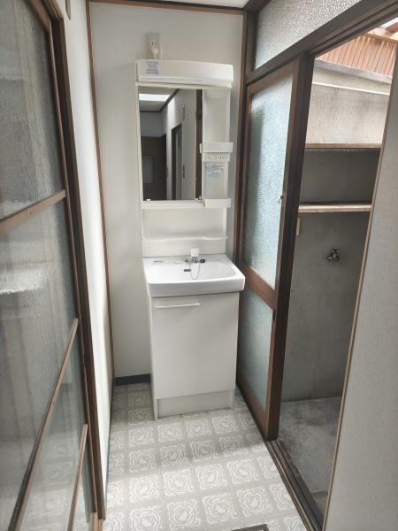 京都府京都市山科区西野楳本町 内観写真（洗面台・洗面所）