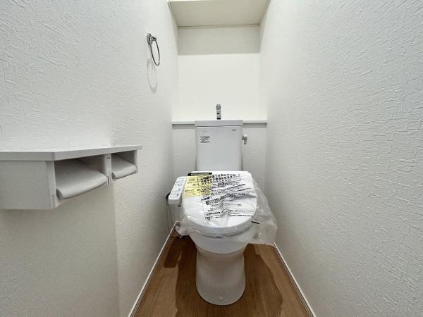 堺市北区長曽根町1号棟　新築戸建 内観写真（トイレ）