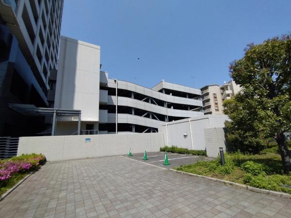 セントプレイスタワー 共用部写真（駐車場）