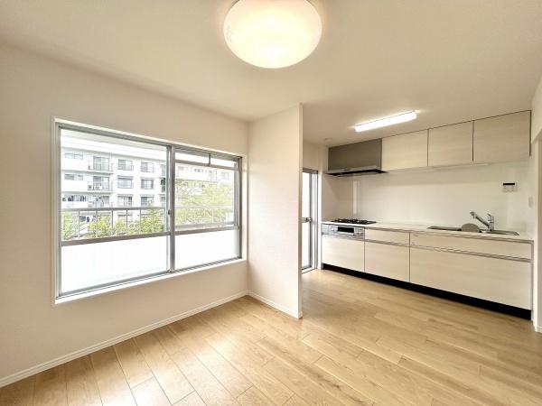 泉北茶山台第一次住宅九号棟 内観写真（リビング）