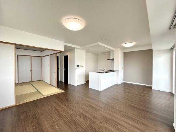 APAガーデンコート鳳西壱番館 内観写真（リビング）