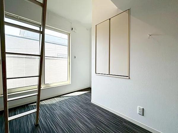 京都市右京区西院清水町　中古戸建 内観写真（リビング以外の居室）