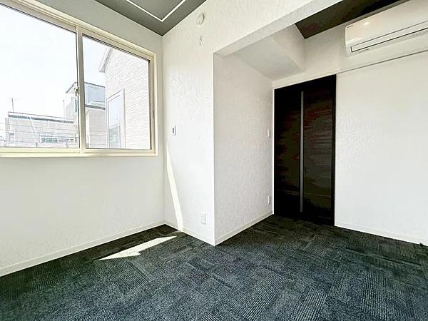 京都市右京区西院清水町　中古戸建 内観写真（リビング以外の居室）