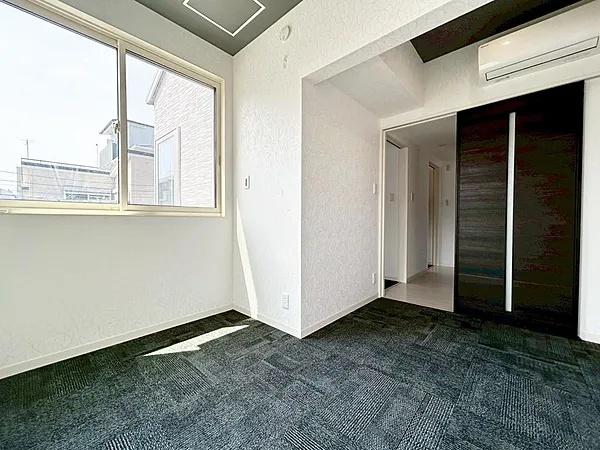 京都市右京区西院清水町　中古戸建 内観写真（リビング以外の居室）