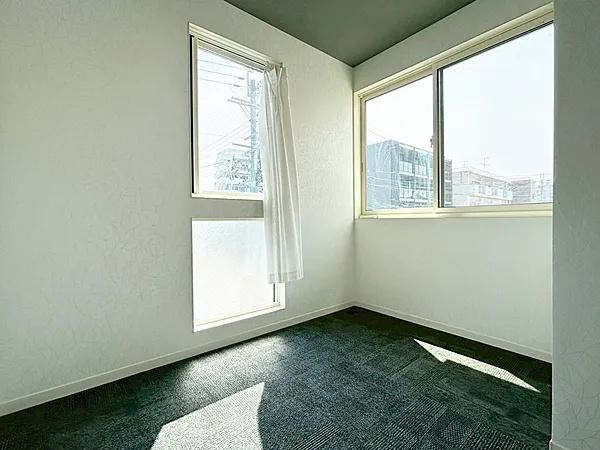 京都市右京区西院清水町　中古戸建 内観写真（リビング以外の居室）