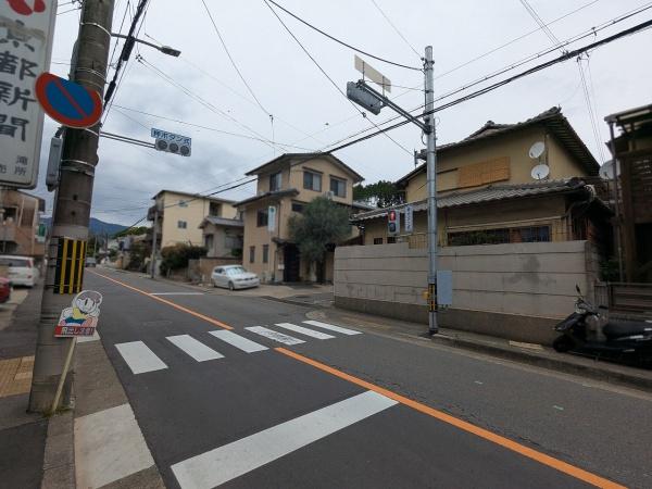京都市右京区鳴滝松本町　中古戸建 現地写真（前面道路含む現地写真）