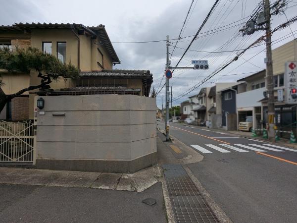 京都市右京区鳴滝松本町　中古戸建 現地写真（前面道路含む現地写真）