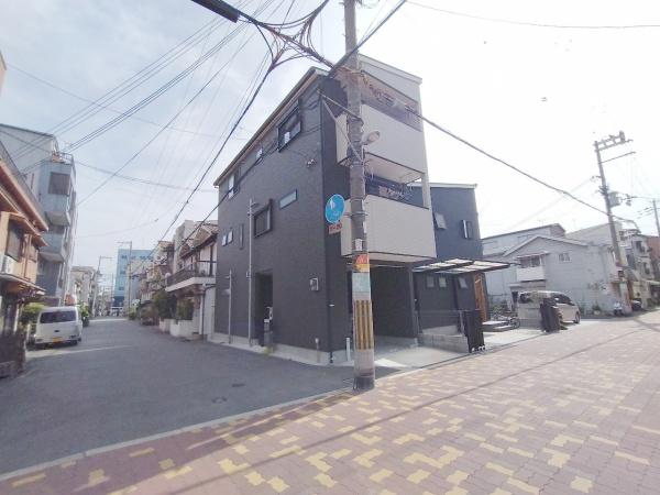 大阪市大正区南恩加島3丁目　中古戸建 現地写真（前面道路含む現地写真）
