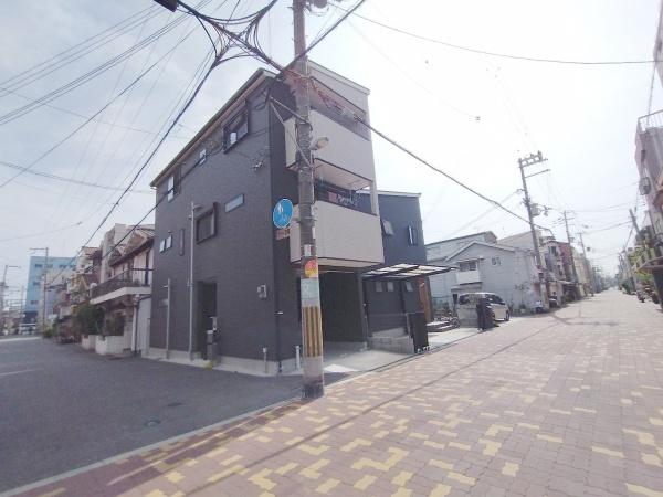 大阪市大正区南恩加島3丁目　中古戸建 現地写真（前面道路含む現地写真）