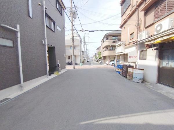 大阪市大正区南恩加島3丁目　中古戸建 現地写真（前面道路含む現地写真）