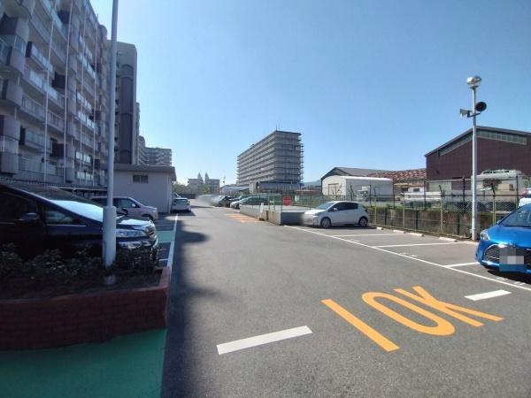 千船ビューハイツ 共用部写真（駐車場）