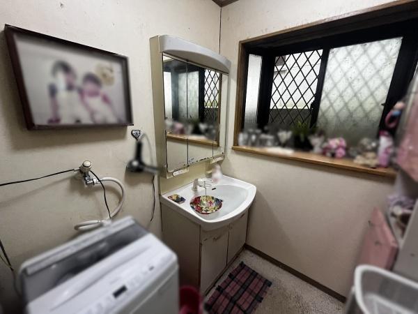 京都市北区衣笠鏡石町　中古戸建 内観写真（洗面台・洗面所）