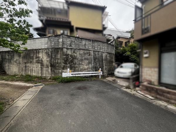 京都市北区衣笠鏡石町　中古戸建 現地写真（前面道路含む現地写真）