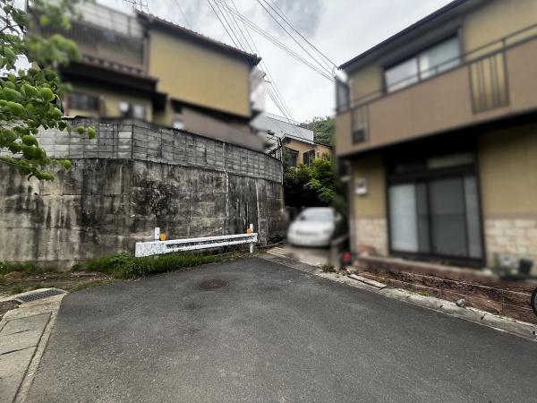 京都市北区衣笠鏡石町　中古戸建 現地写真（前面道路含む現地写真）