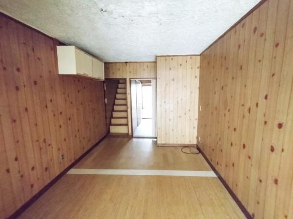 大阪市此花区高見2丁目　中古戸建 内観写真（リビング以外の居室）
