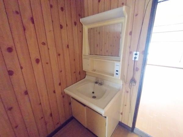 大阪市此花区高見2丁目　中古戸建 内観写真（洗面台・洗面所）