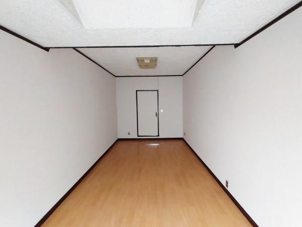 大阪市此花区高見2丁目　中古戸建 内観写真（リビング以外の居室）