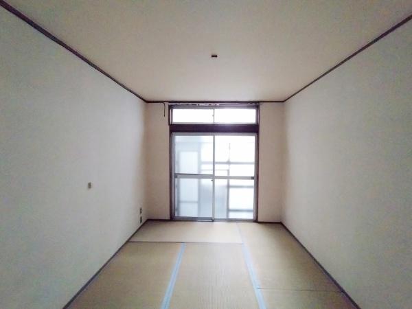 大阪市此花区高見2丁目　中古戸建 内観写真（リビング以外の居室）