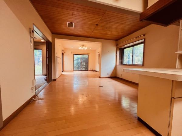 堺市南区庭代台4丁　中古戸建 内観写真（リビング）