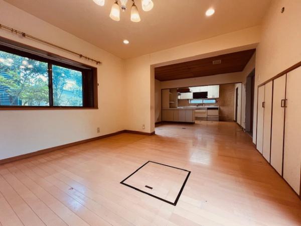 堺市南区庭代台4丁　中古戸建 内観写真（リビング）