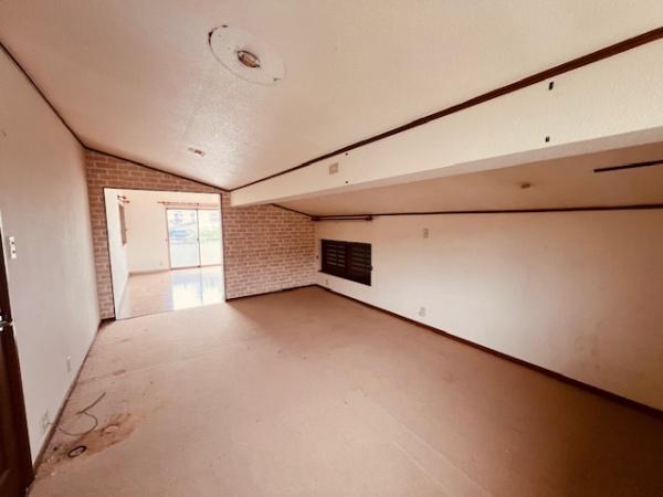 堺市南区庭代台4丁　中古戸建 内観写真（リビング以外の居室）