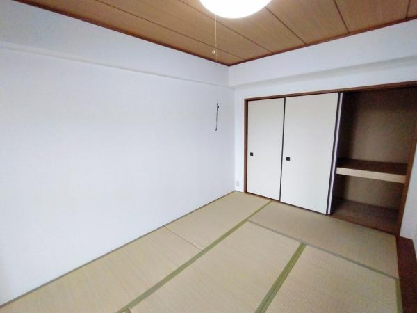 近鉄南港ガーデンハイツ22号棟 内観写真（リビング以外の居室）