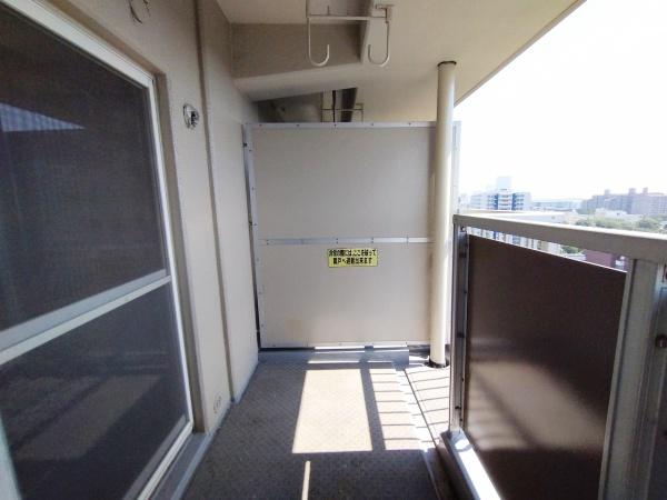近鉄南港ガーデンハイツ22号棟 現地写真（バルコニー）