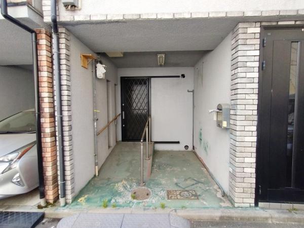 大阪市都島区毛馬町4丁目　中古戸建 現地写真（駐車場）