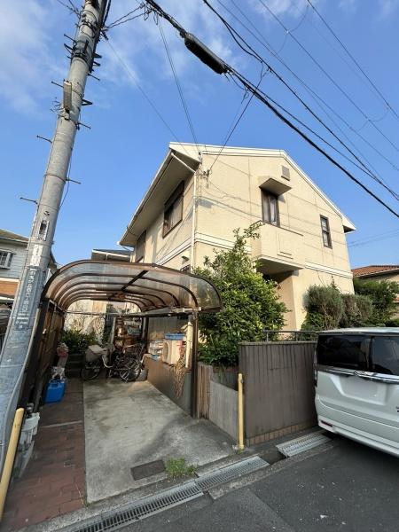 羽曳野市羽曳が丘西6丁目　中古戸建 現地写真（駐車場）