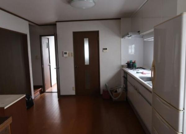 京都市右京区太秦袴田町　中古戸建 内観写真（リビング）