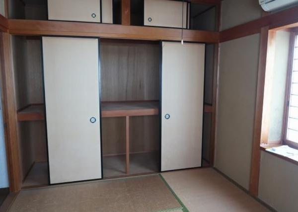 京都市右京区太秦袴田町　中古戸建 内観写真（リビング以外の居室）