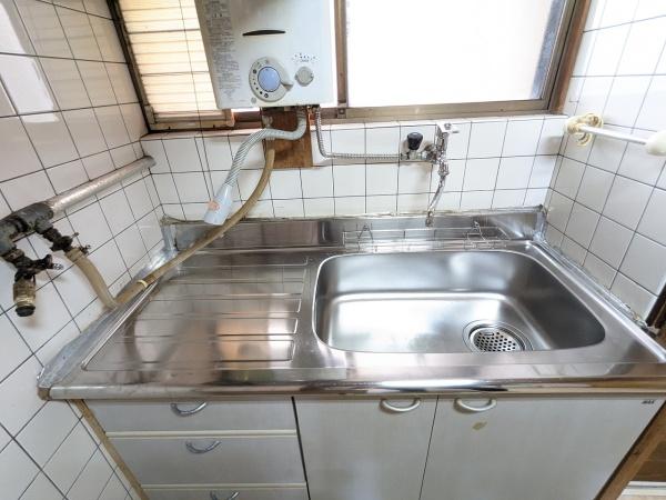 京都市右京区嵯峨天龍寺油掛町　中古テラスハウス 内観写真（キッチン）