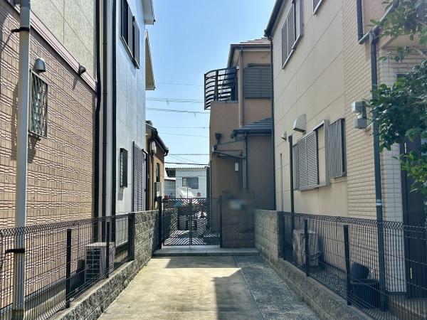 堺市西区菱木1丁　中古戸建 現地写真（前面道路含む現地写真）