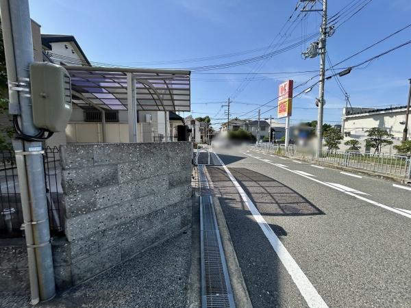 堺市西区菱木1丁　中古戸建 現地写真（前面道路含む現地写真）