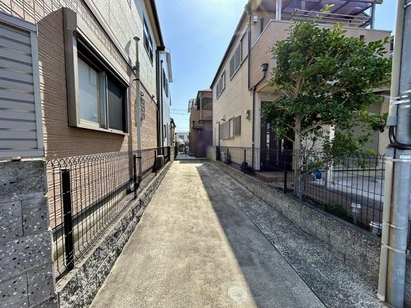 堺市西区菱木1丁　中古戸建 現地写真（前面道路含む現地写真）