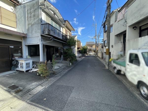 京都市右京区太秦堀池町　中古テラスハウス 現地写真（前面道路含む現地写真）