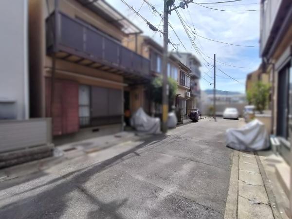 京都市右京区嵯峨野千代ノ道町　中古戸建 現地写真（前面道路含む現地写真）