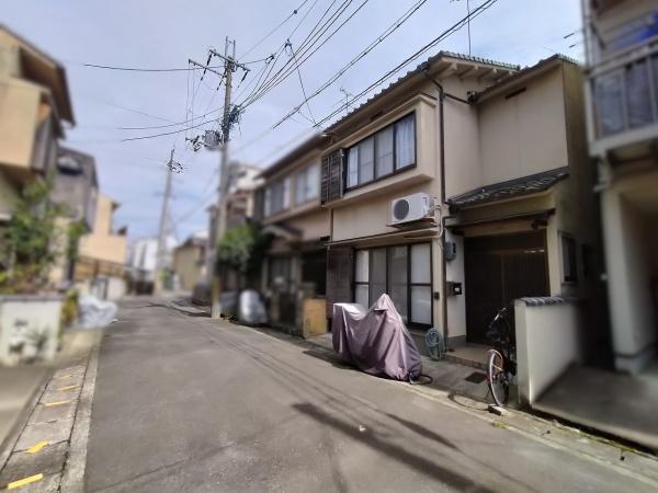 京都市右京区嵯峨野千代ノ道町　中古戸建 現地写真（前面道路含む現地写真）