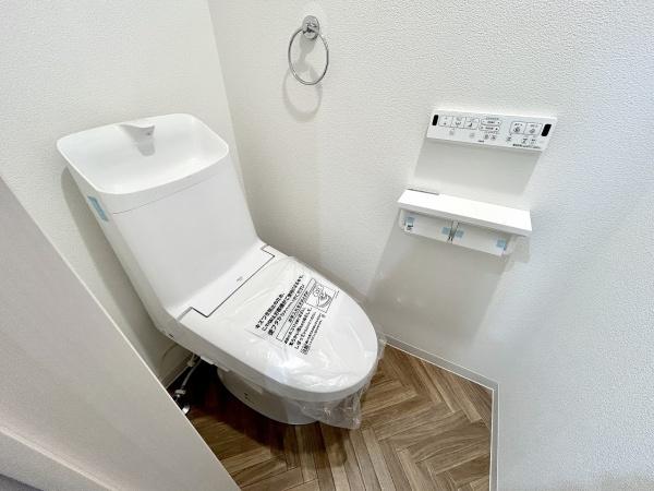 堺市東区北野田　新築戸建 内観写真（トイレ）