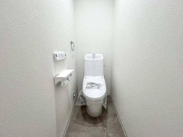 堺市東区北野田　新築戸建 内観写真（トイレ）