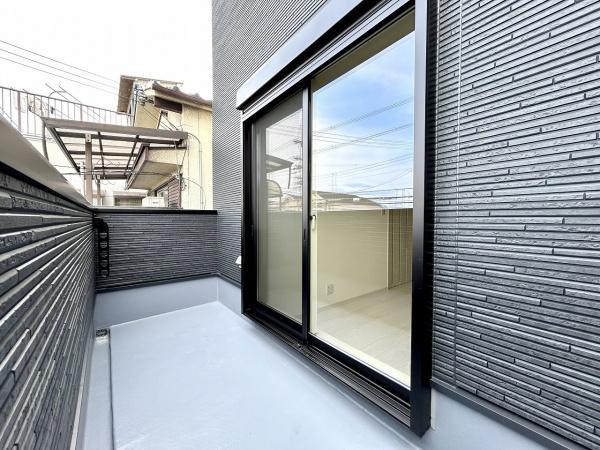 堺市東区北野田　新築戸建 現地写真（バルコニー）