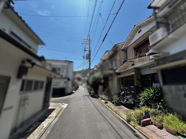 京都市北区鷹峯藤林町　中古戸建 現地写真（前面道路含む現地写真）