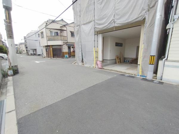 大阪市城東区鴫野西5丁目　新築戸建 現地写真（前面道路含む現地写真）